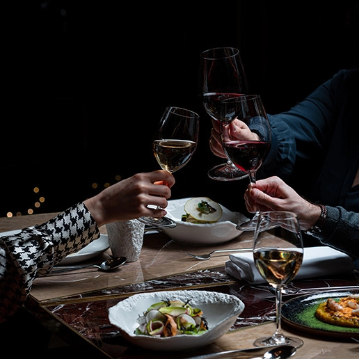 Moment of togetherness between several people at Dans le Noir ? restaurant